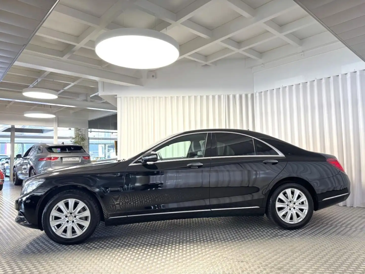 Mercedes-Benz S 350 350 BLUETEC 4MATIC 7G-TRONIC PLUS Schwarz - 2