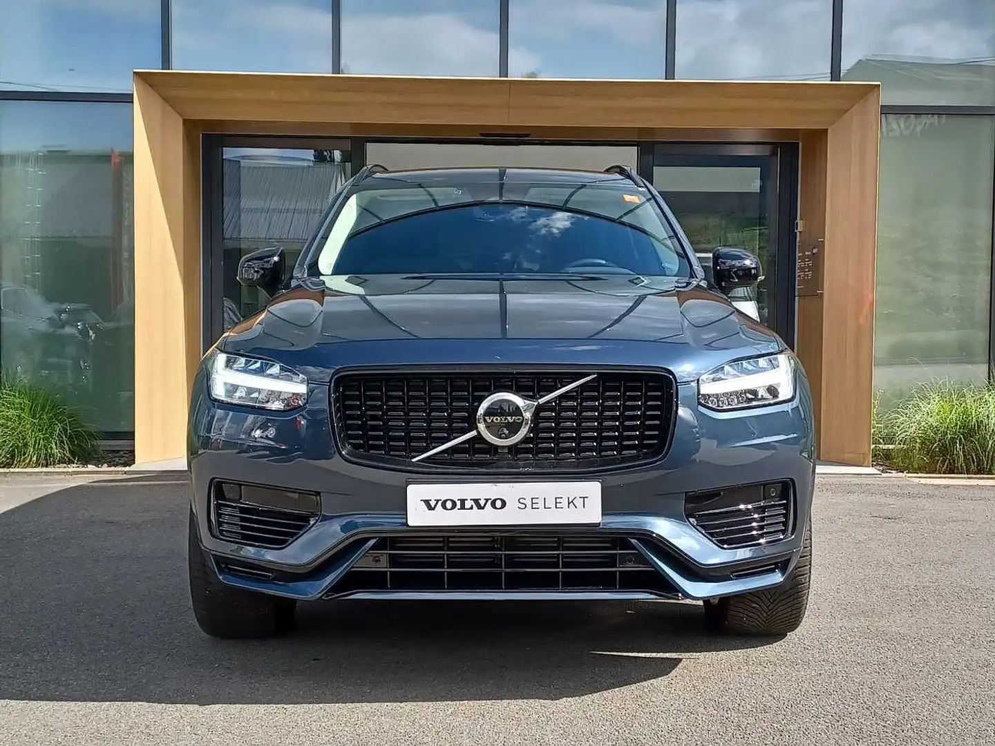 Volvo XC90 Recharge Plus, T8 AWD Plug-in hybrid, Electrique/e Bleu - 2