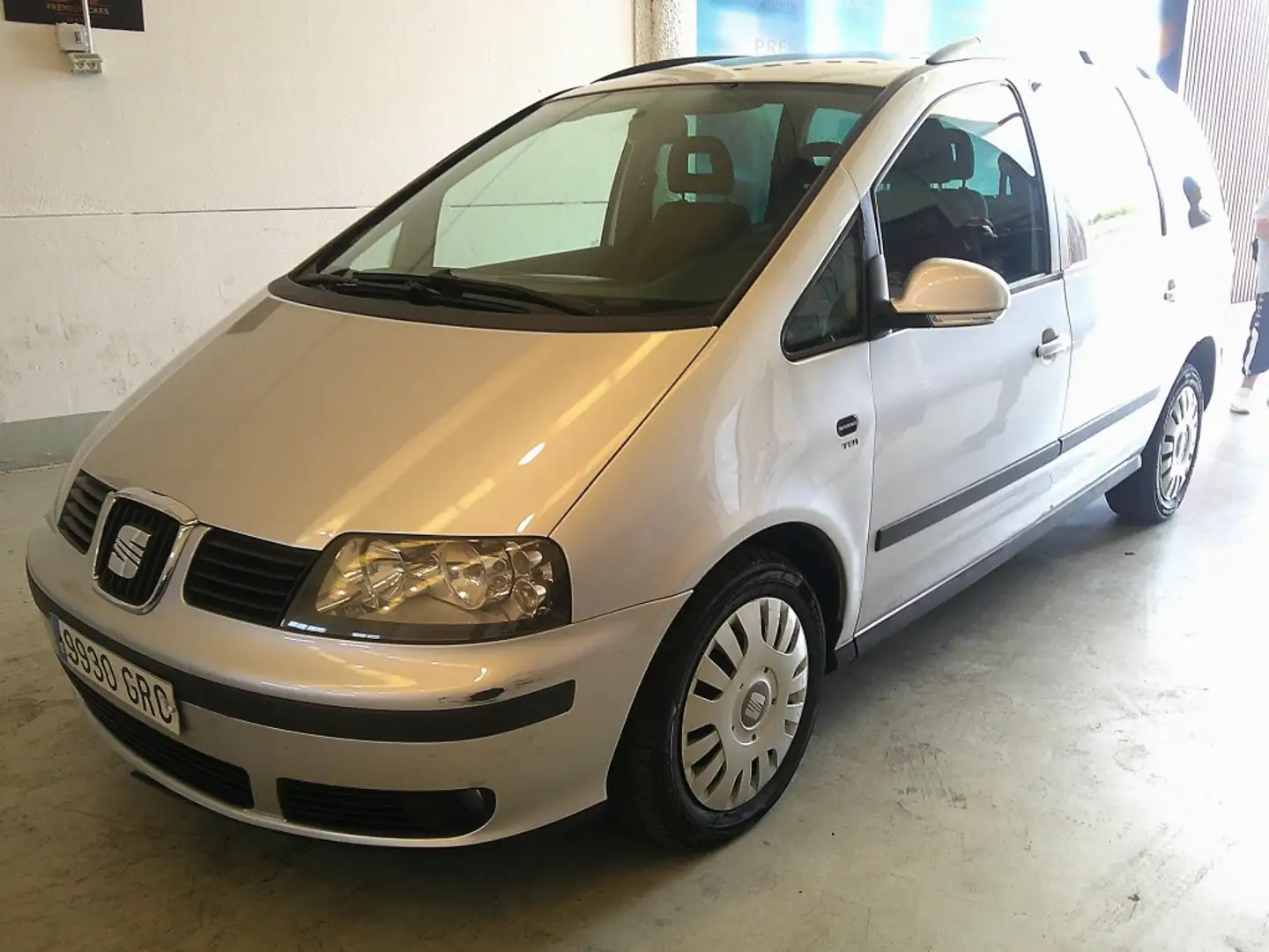 SEAT Alhambra 2.0TDi Ecomotive Gris - 1