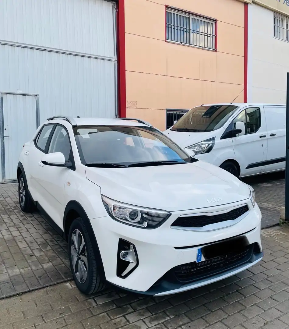 Kia Stonic 1.0 T-GDi Eco-Dynamic Black Edition 120 - 1