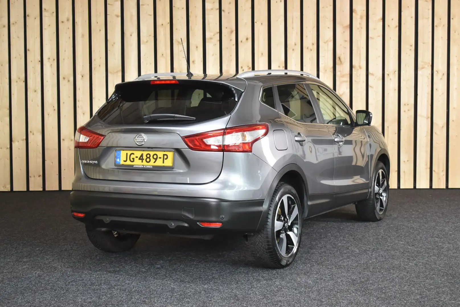 Nissan Qashqai 1.2 N-Connecta 360 Camera Panodak Cruise Clima 2e Grau - 2