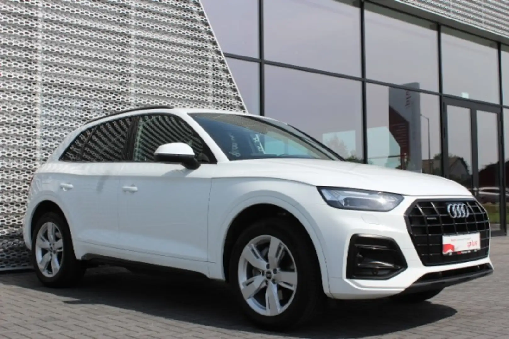 Audi Q5 40 TDI quattro advanced MLED Pano Navi Klima Navi Weiß - 2