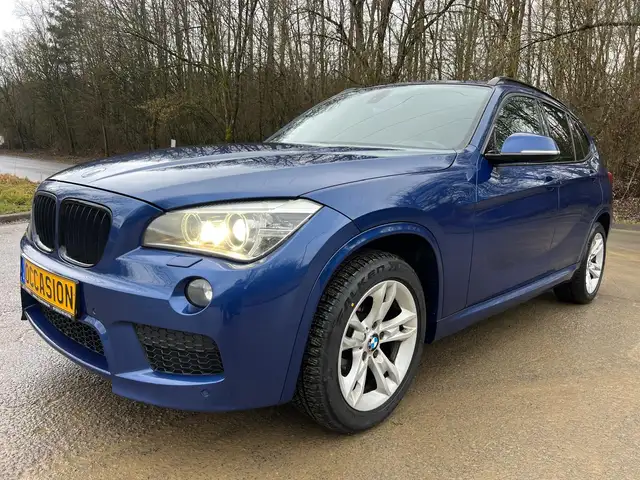BMW X1 X1 xDrive18d Aut. M Sport Navi Jante