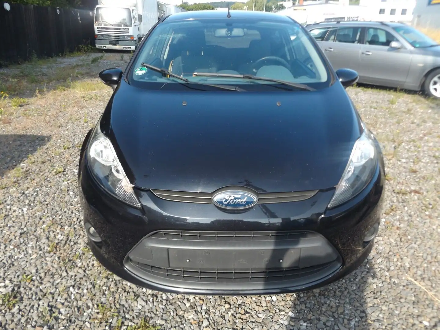 Ford Fiesta Ambiente Negro - 1