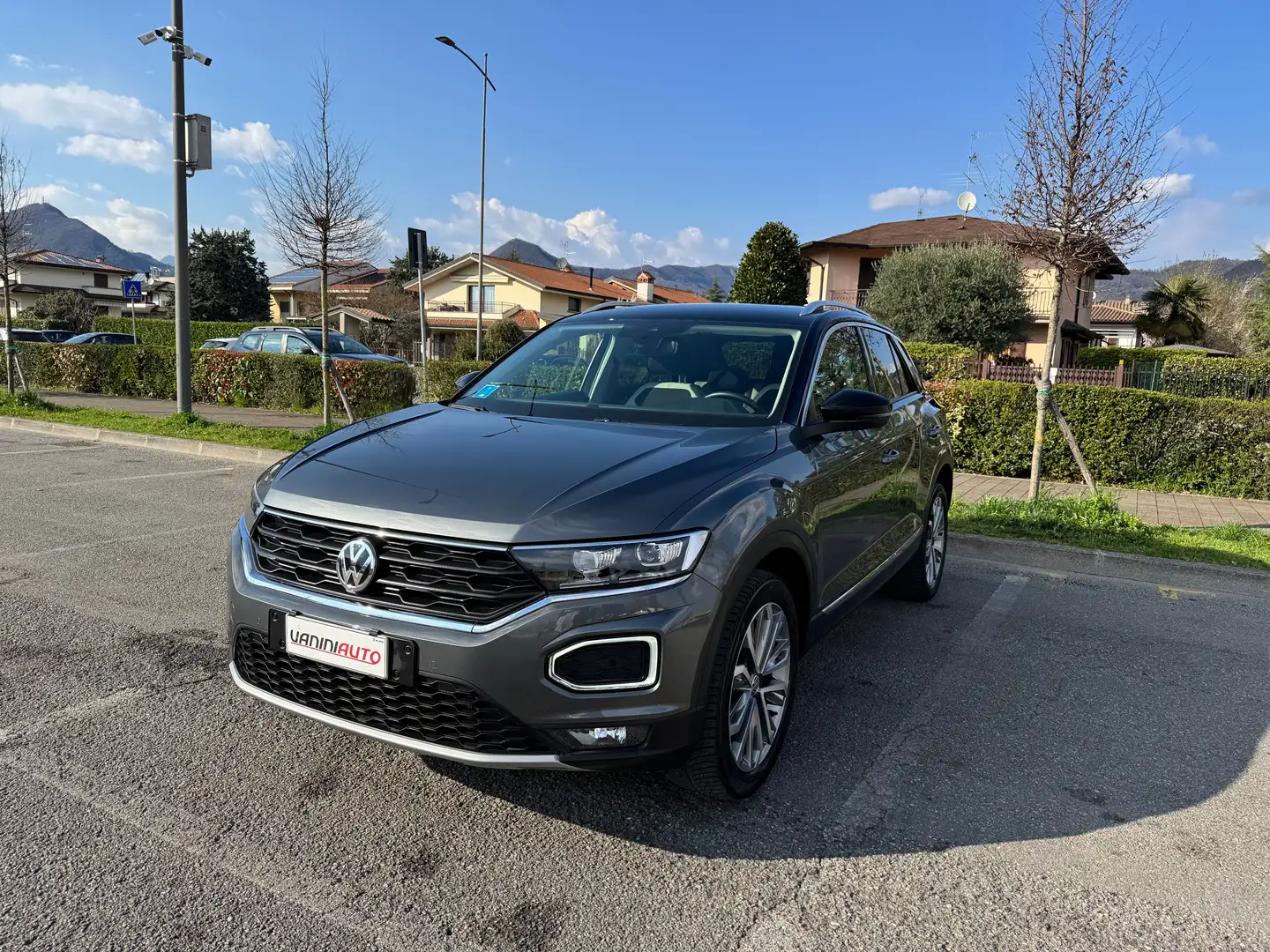 Volkswagen T-Roc 1.5 TSI 150 CV DSG *ADVANCED Grigio - 2