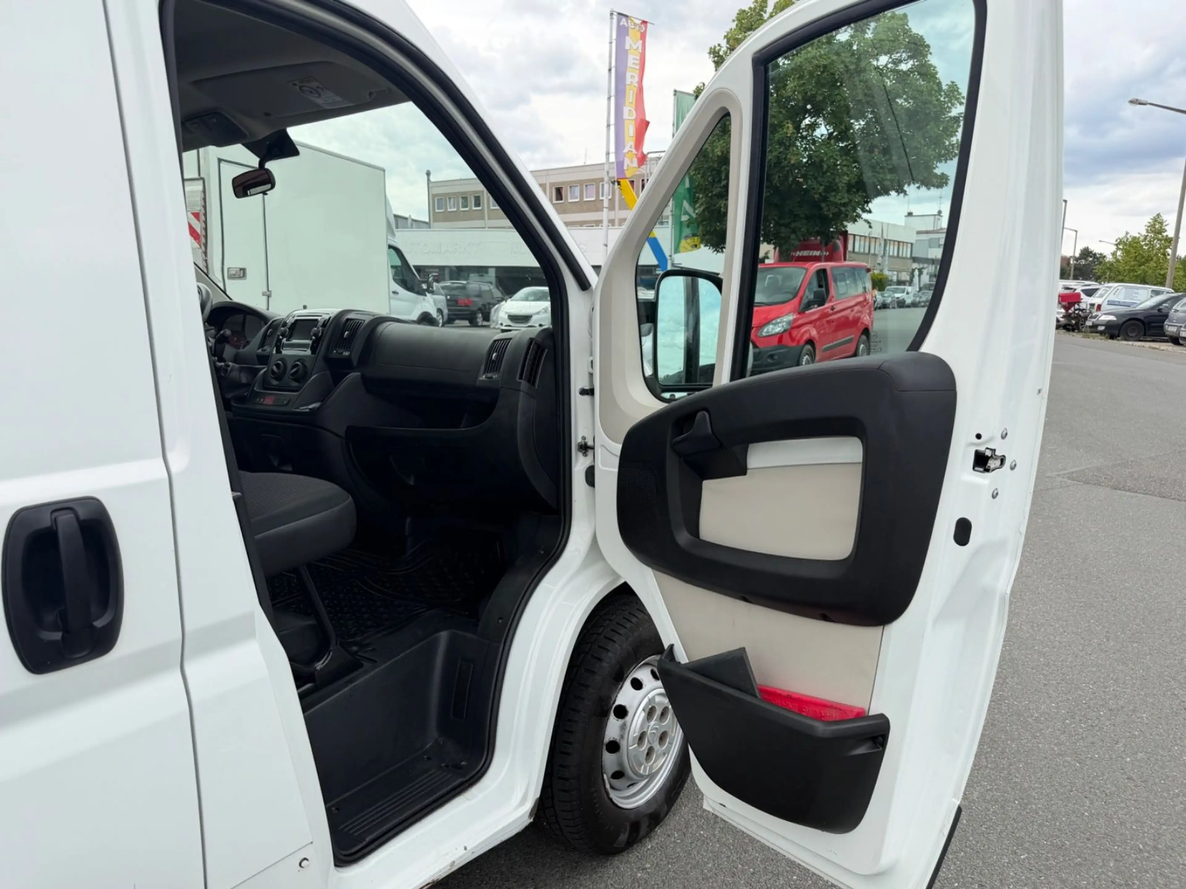 Citroen Jumper L2H2 HDi 130 Navi TÜV/HU Neu — photo 10