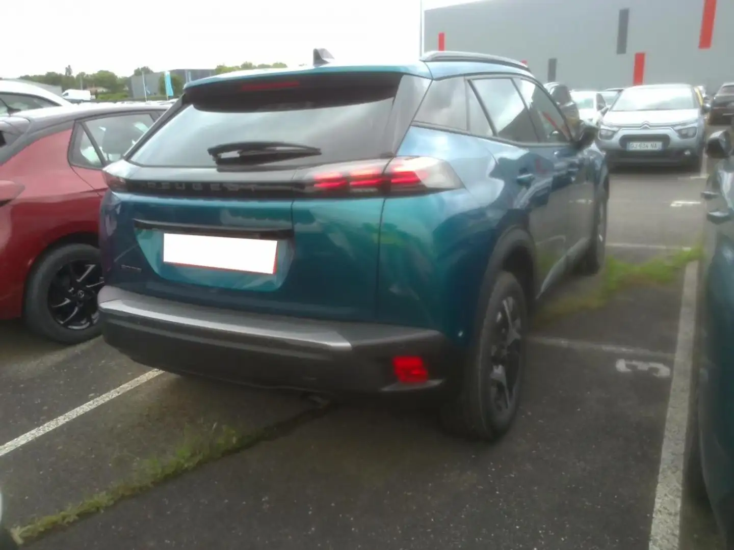 Peugeot 2008 1.2i PureTech 100 Allure CAMERA AVANT ET ARRIERE GPS VIRTUAL CARPLAY Azul - 2