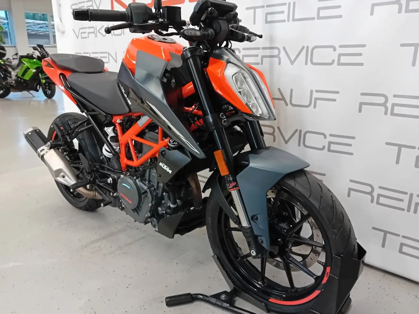 KTM Duke 390 Naranja - 2