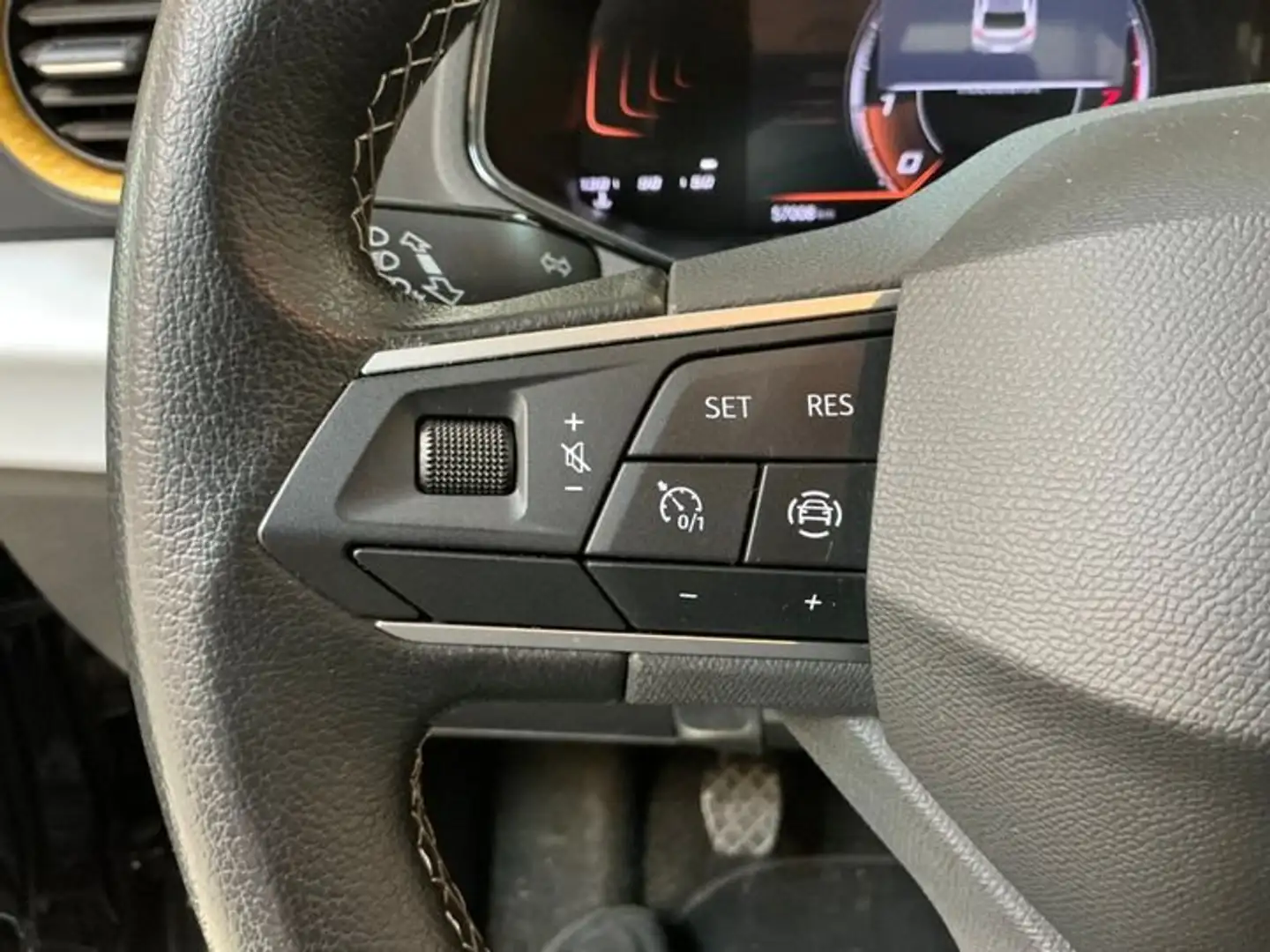 SEAT Ibiza Style 1.0TSI Schwarz - 2