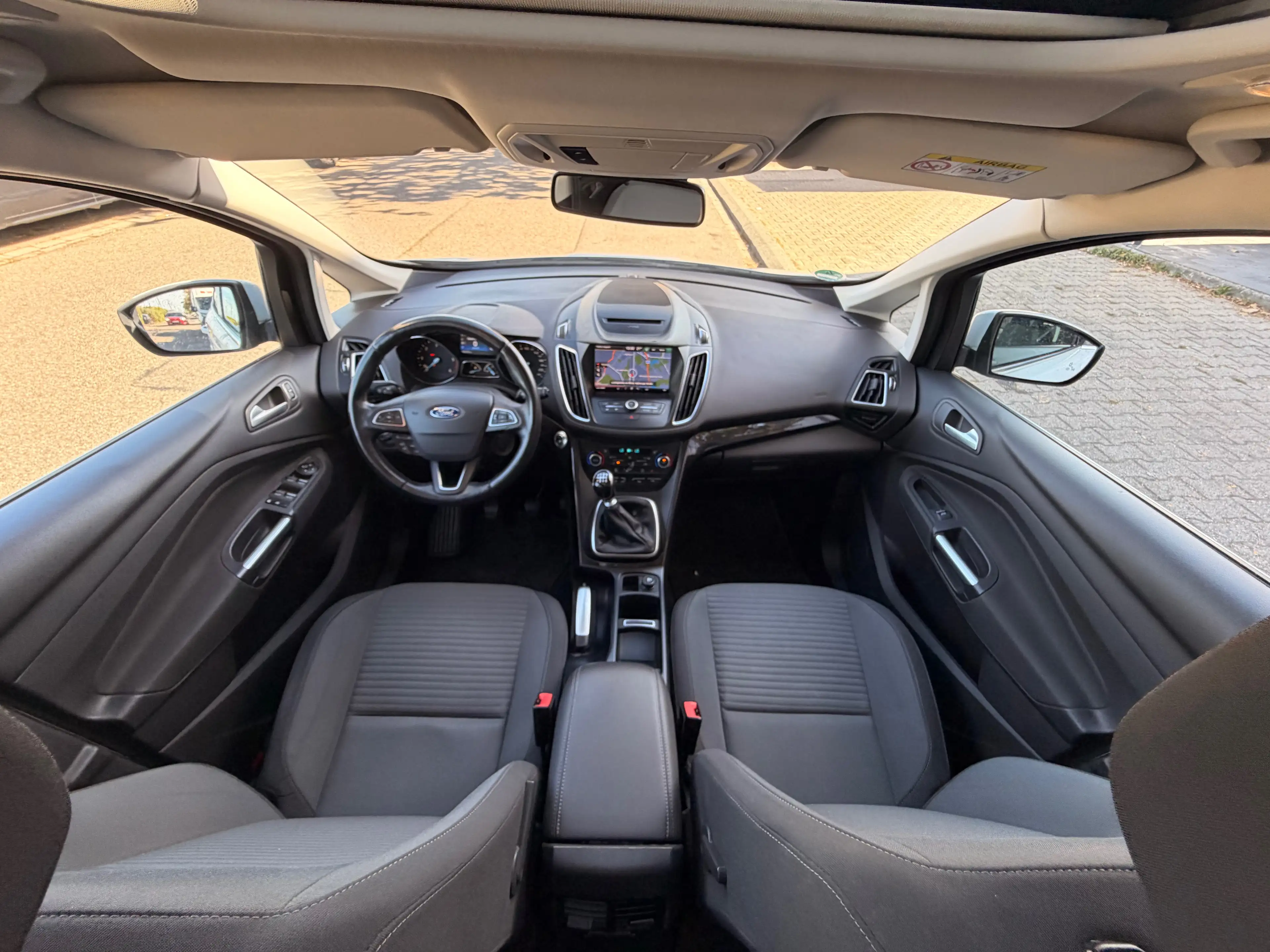 Ford C-Max Titanium/LED/Keyless/Navi/Pano/Neu-Tüv — photo 11