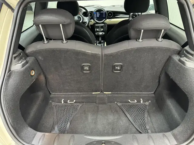 Mini Hatch view 9