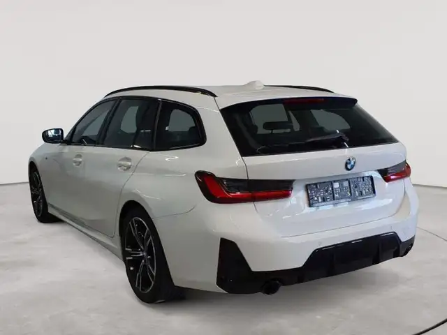 BMW 3 Series view 2