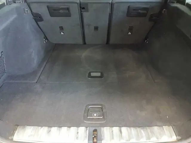 BMW 3 Series view 10