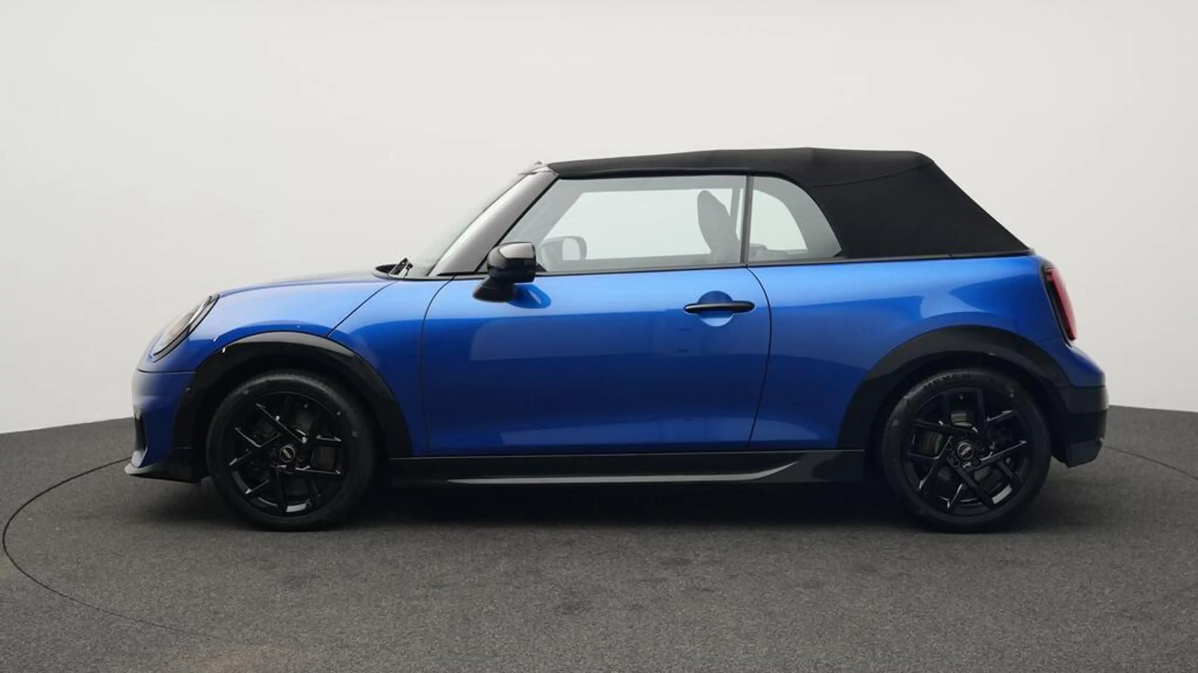 MINI Cooper S Cabrio John Cooper Works Trim — photo 3