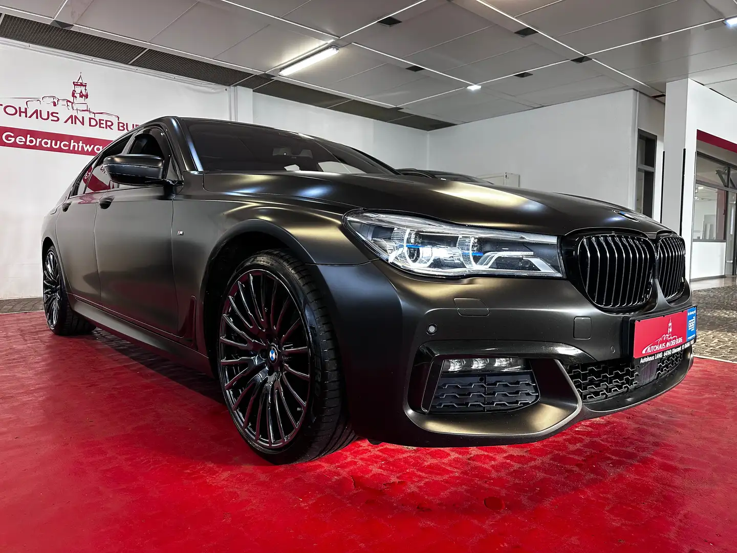 BMW 740 d xDrive *Soundsystem+DAB+Sport+Softclose * Grau - 1