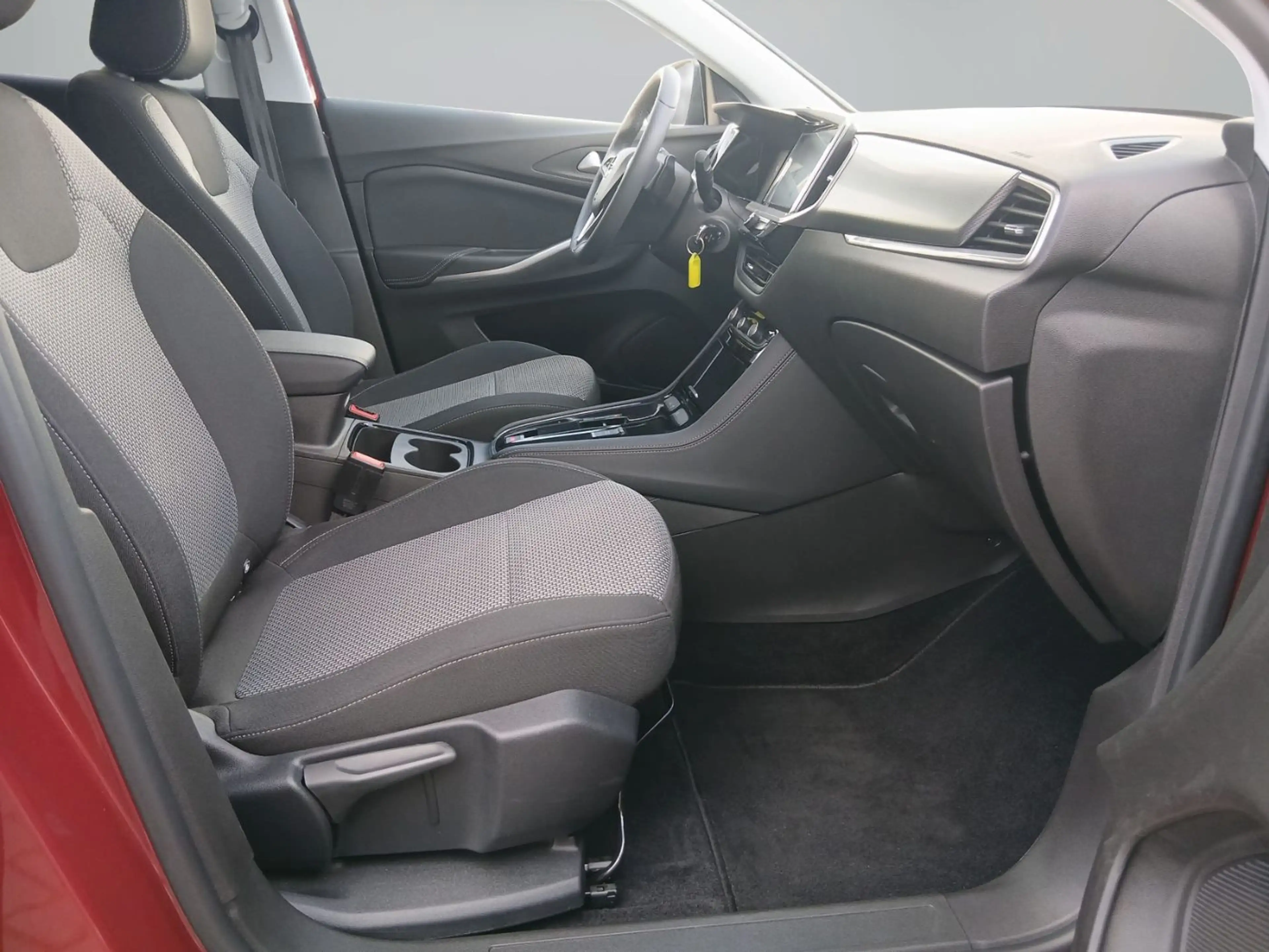 Opel Grandland 1.2 Turbo ENJOY LED+LM+Einparkassistent — photo 13