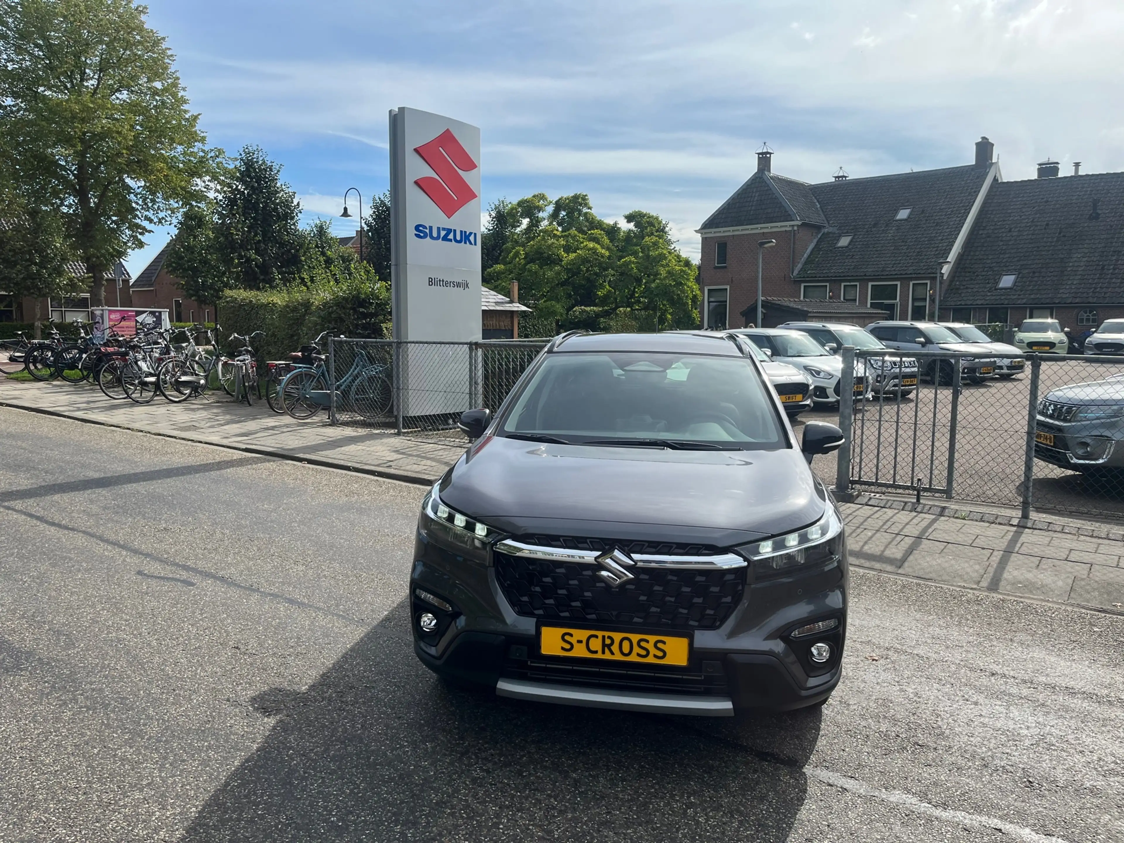 Suzuki S-Cross 1.4 Boosterjet Special Edition Hybrid AUTOMAAT // — photo 3