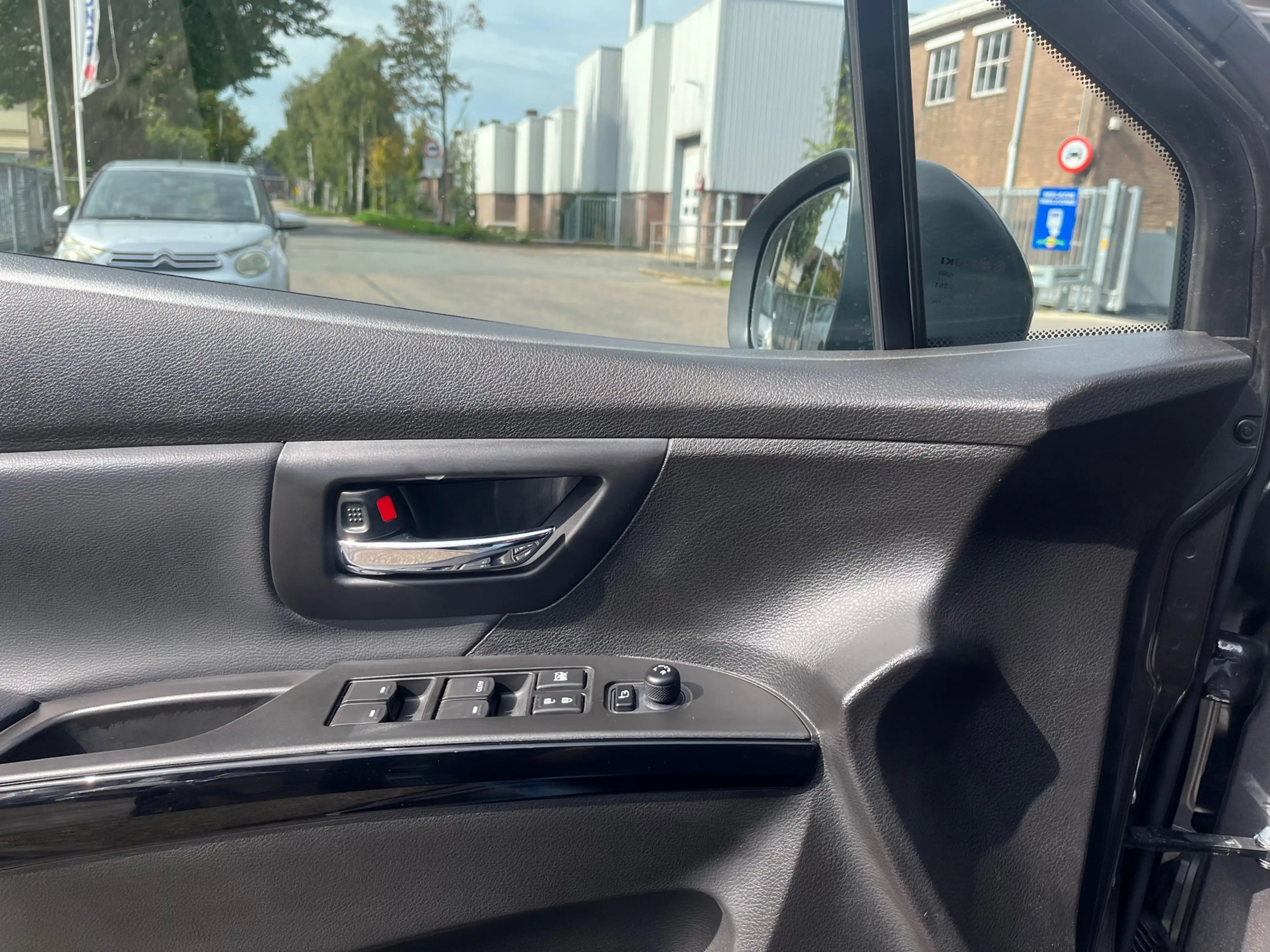Suzuki S-Cross 1.4 Boosterjet Special Edition Hybrid AUTOMAAT // — photo 13