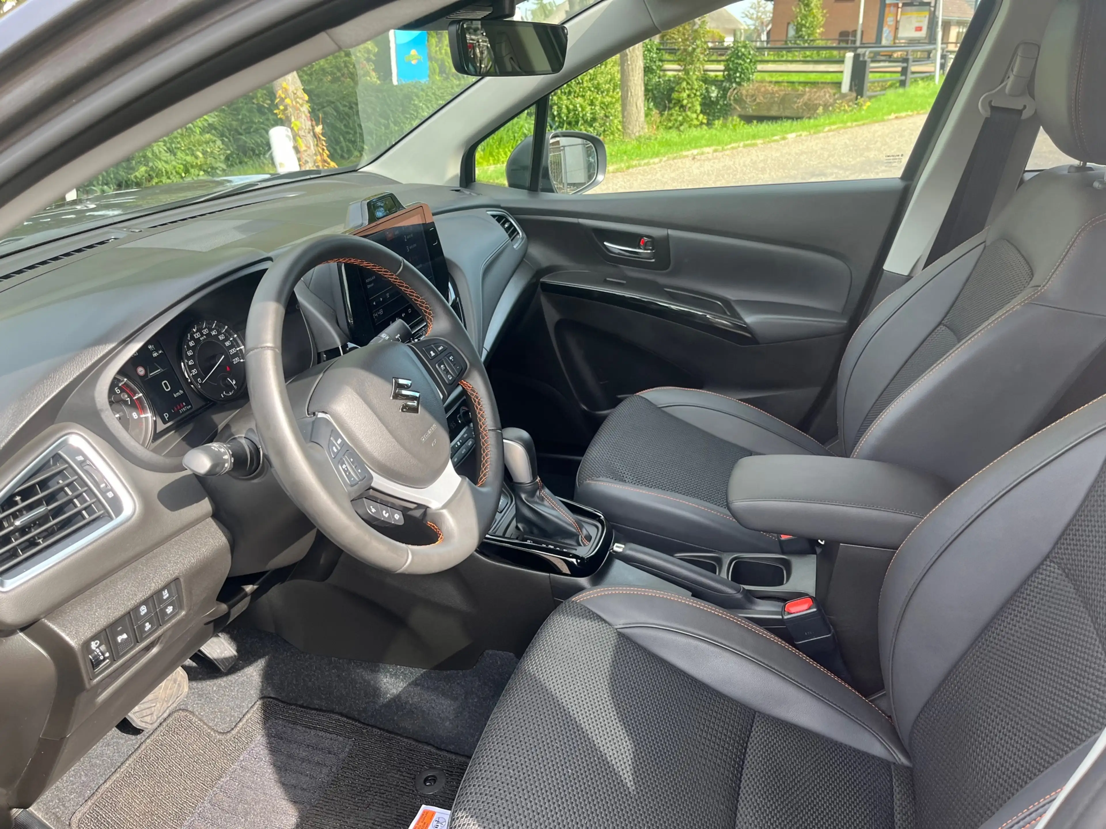 Suzuki S-Cross 1.4 Boosterjet Special Edition Hybrid AUTOMAAT // — photo 11