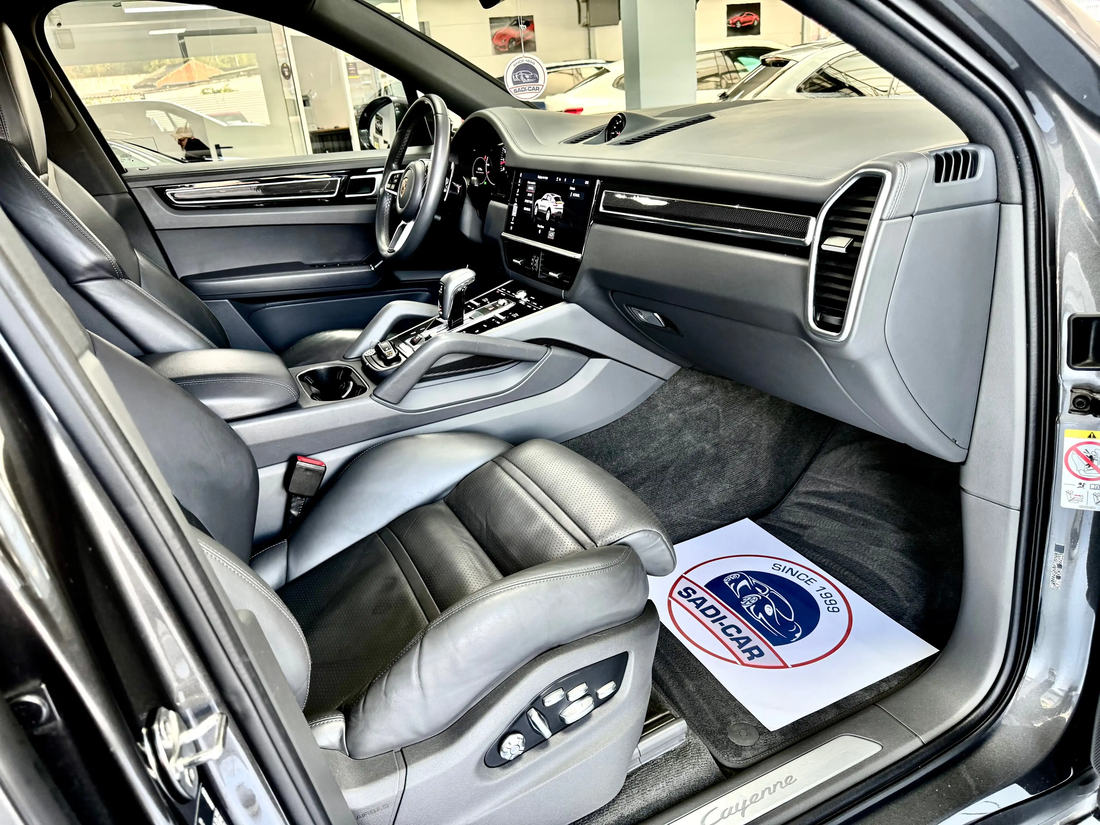 Porsche Cayenne Coupé - 3.0 Turbo V6 340cv Tiptronic S - FULL OPTIONS — photo 9