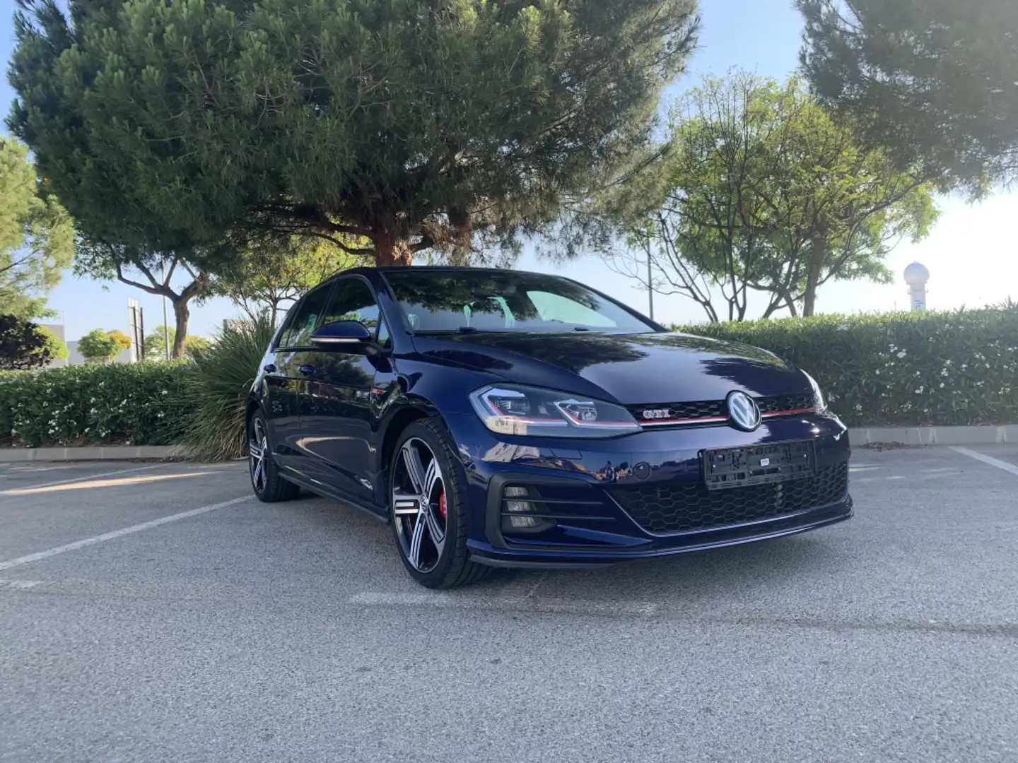 Volkswagen Golf GTI 2.0 TSI DSG 180kW Blauw - 2