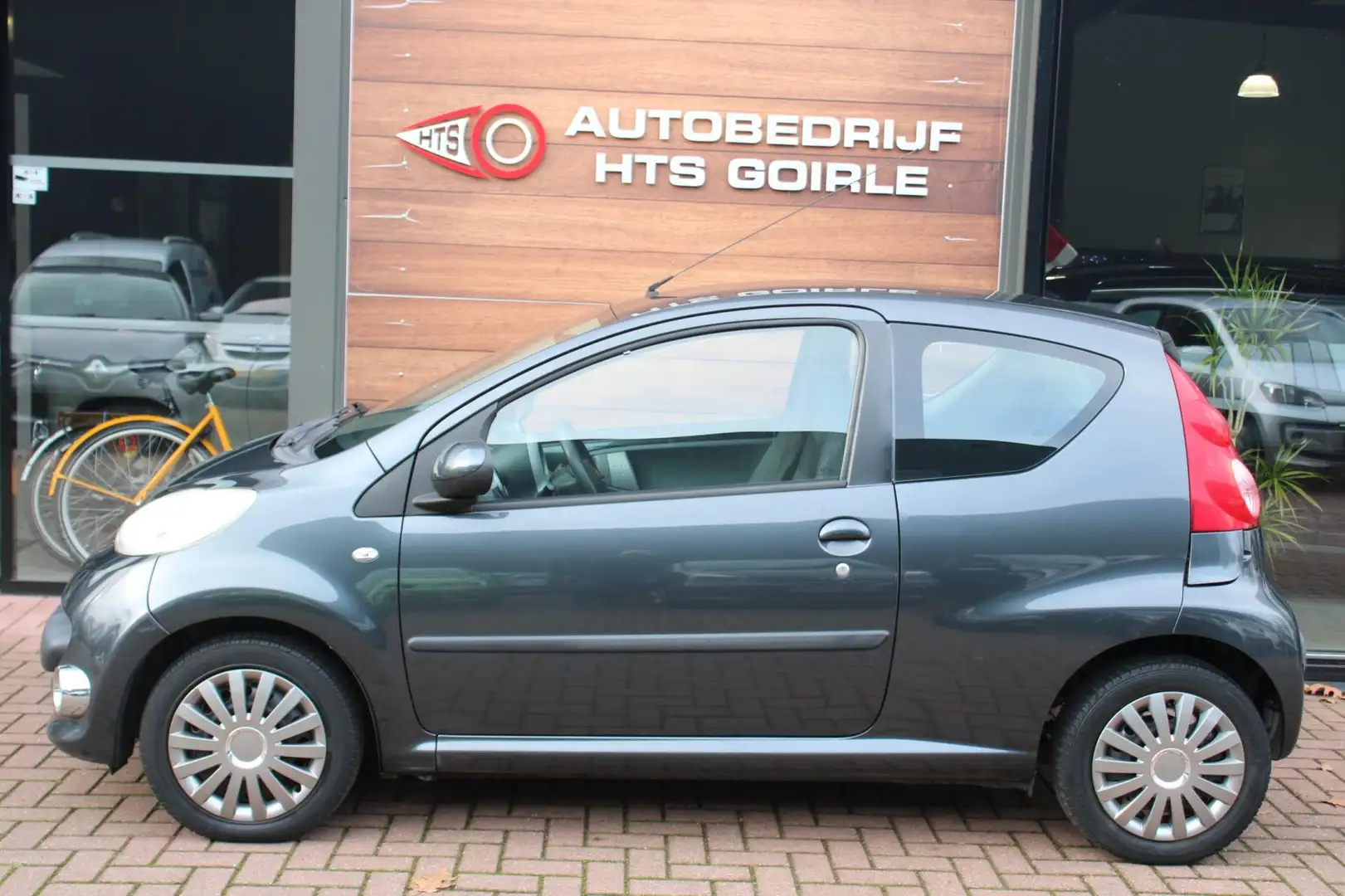 Peugeot 107 1.0-12V XS Grijs - 2