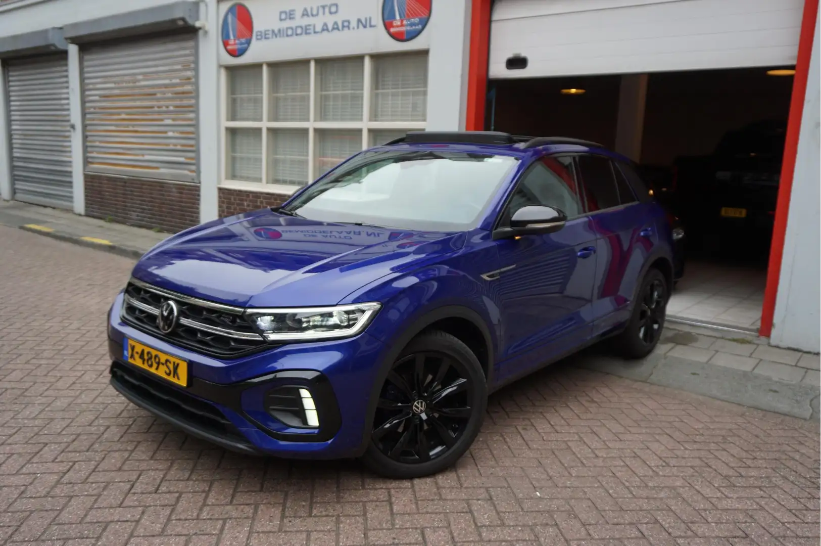 Volkswagen T-Roc 1.5 TSI R-Line Black Style | Facelift | Panoramada Blauw - 2