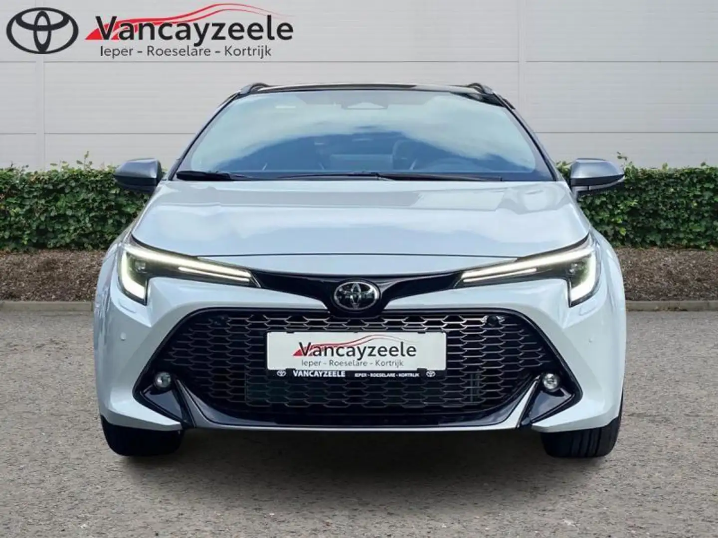 Toyota Corolla 2.0 TS GR Sport+cam+nav+sens V Grau - 2