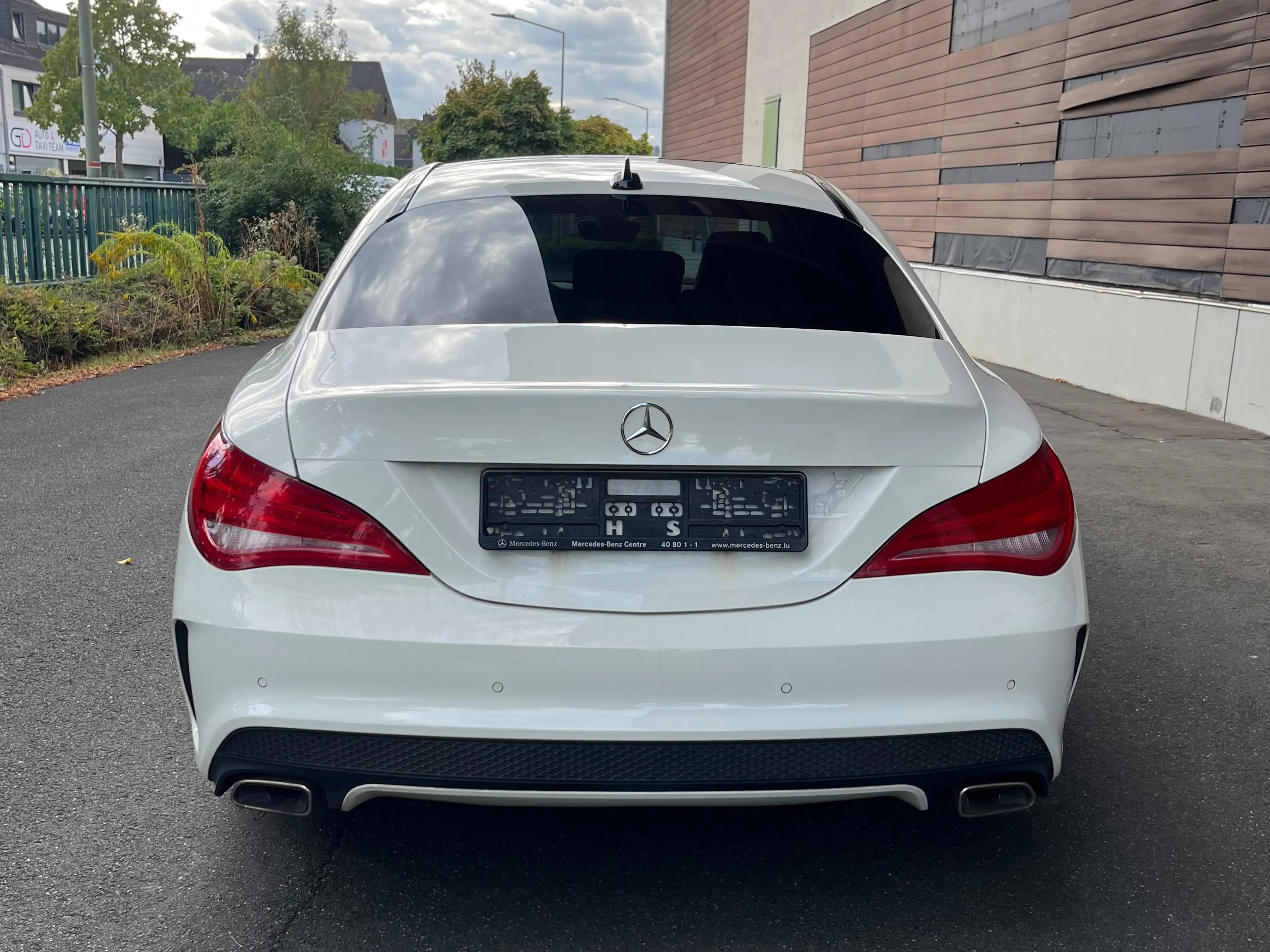 Mercedes-Benz CLA 200 CLA Shooting Brake 200 d AMG Line — photo 6