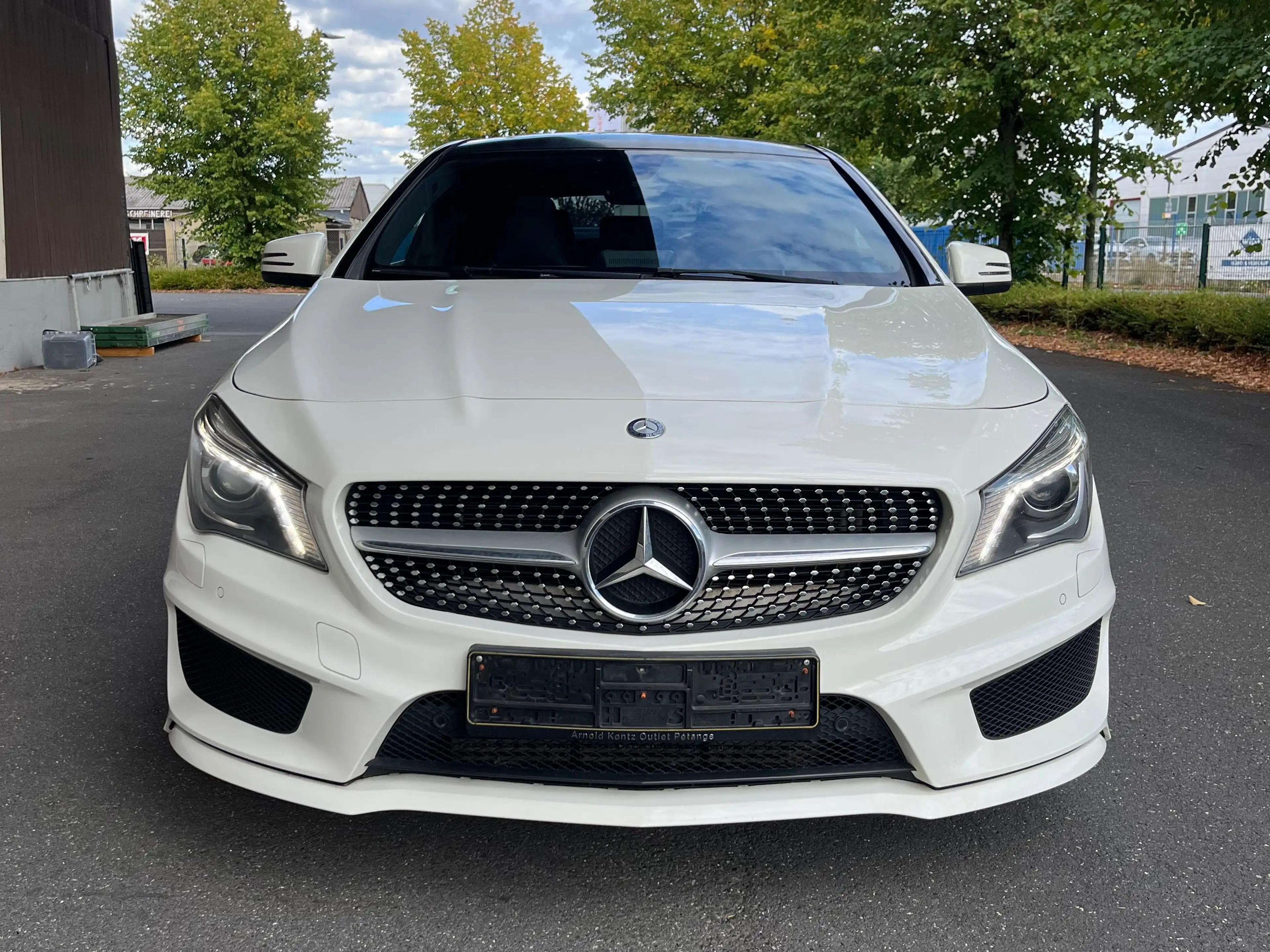 Mercedes-Benz CLA 200 CLA Shooting Brake 200 d AMG Line — photo 2