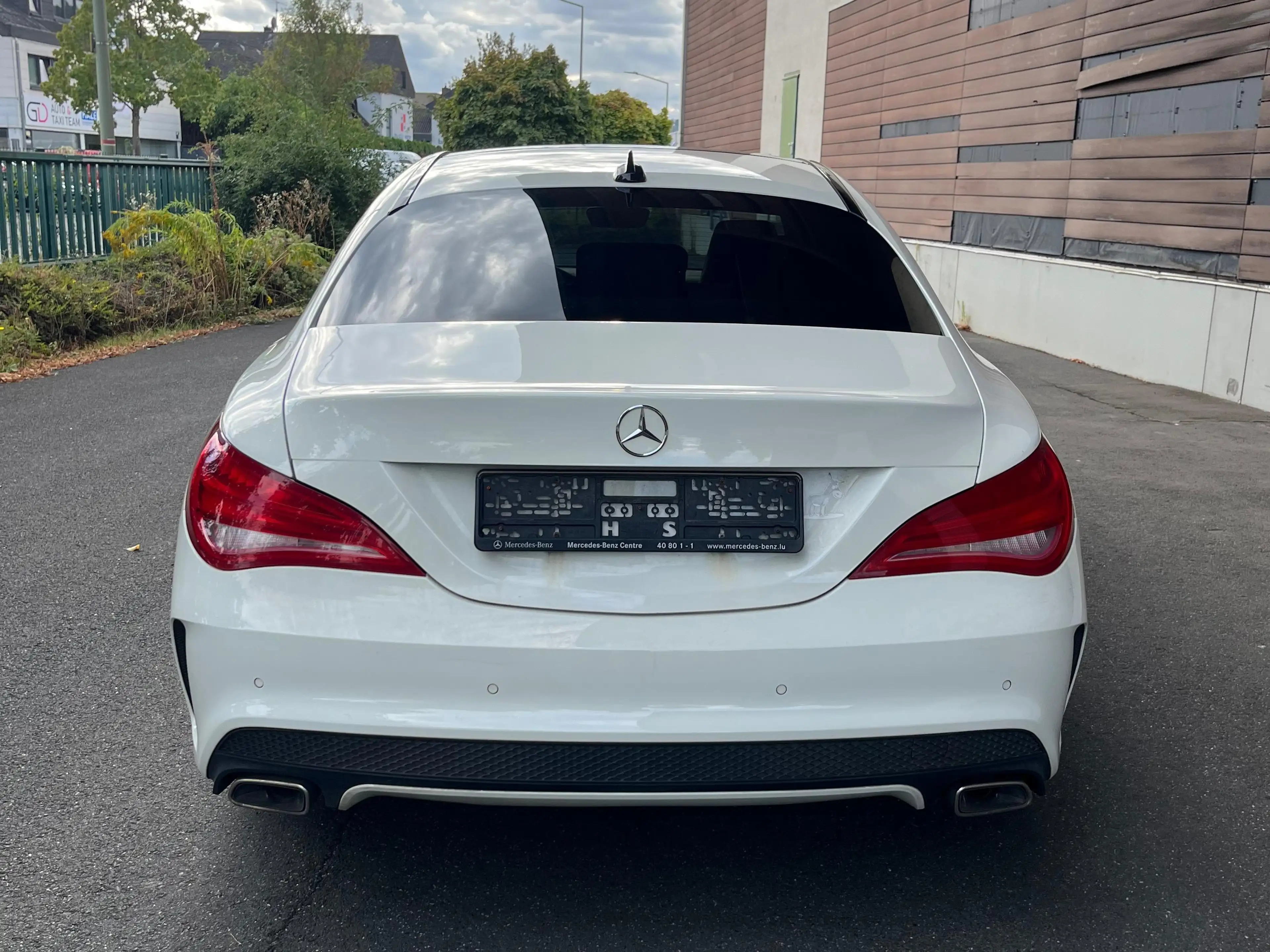 Mercedes-Benz CLA 200 CLA Shooting Brake 200 d AMG Line — photo 4