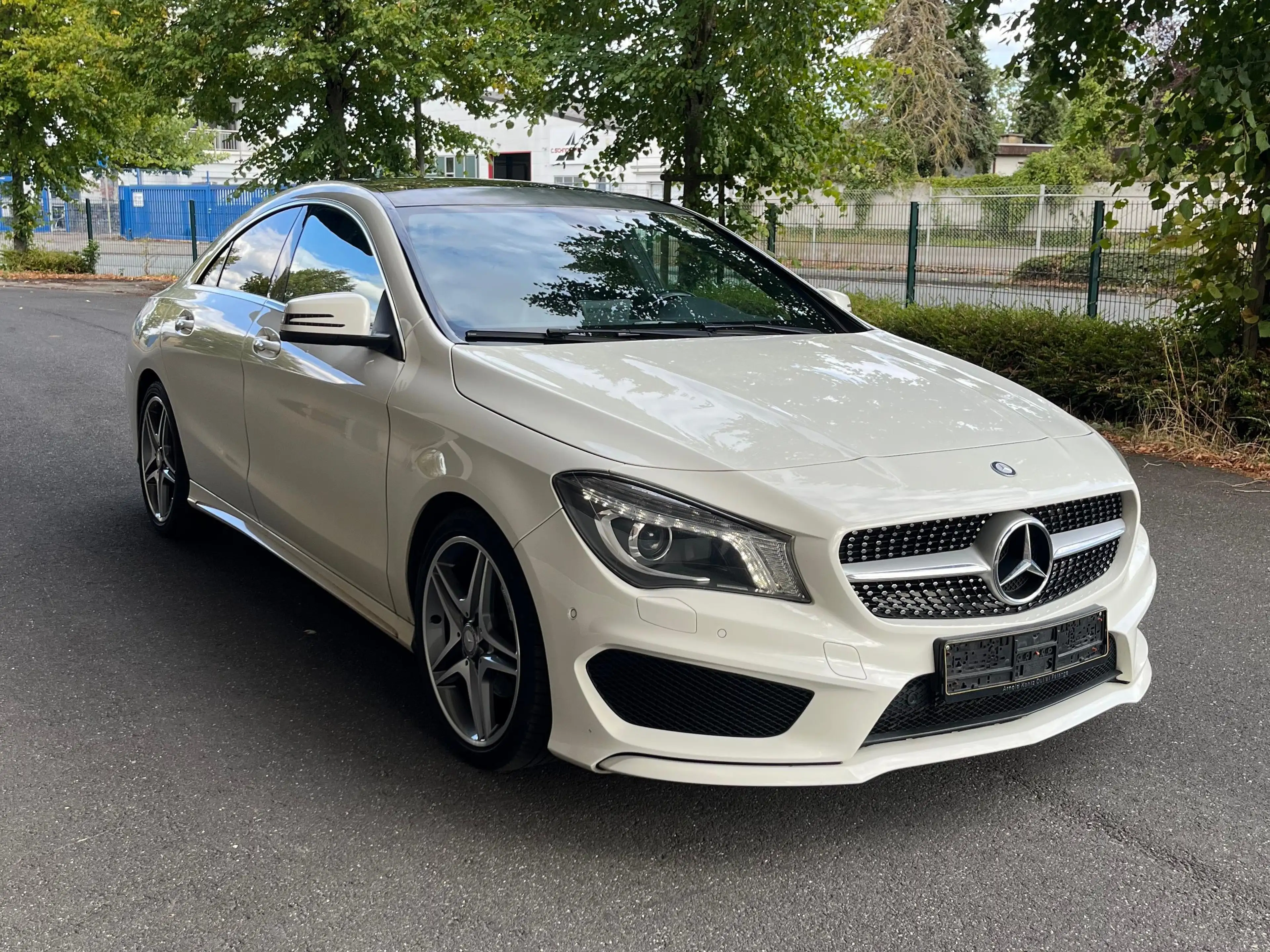 Mercedes-Benz CLA 200 CLA Shooting Brake 200 d AMG Line — photo 8