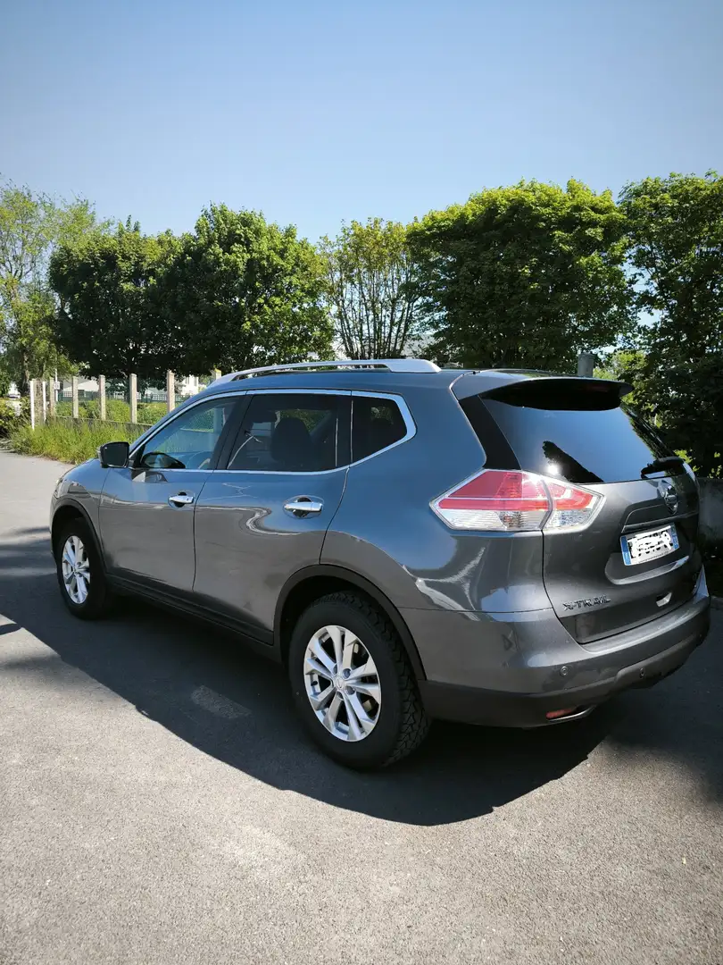 Nissan X-Trail 1.6 dCi 130 5pl Tekna - 2
