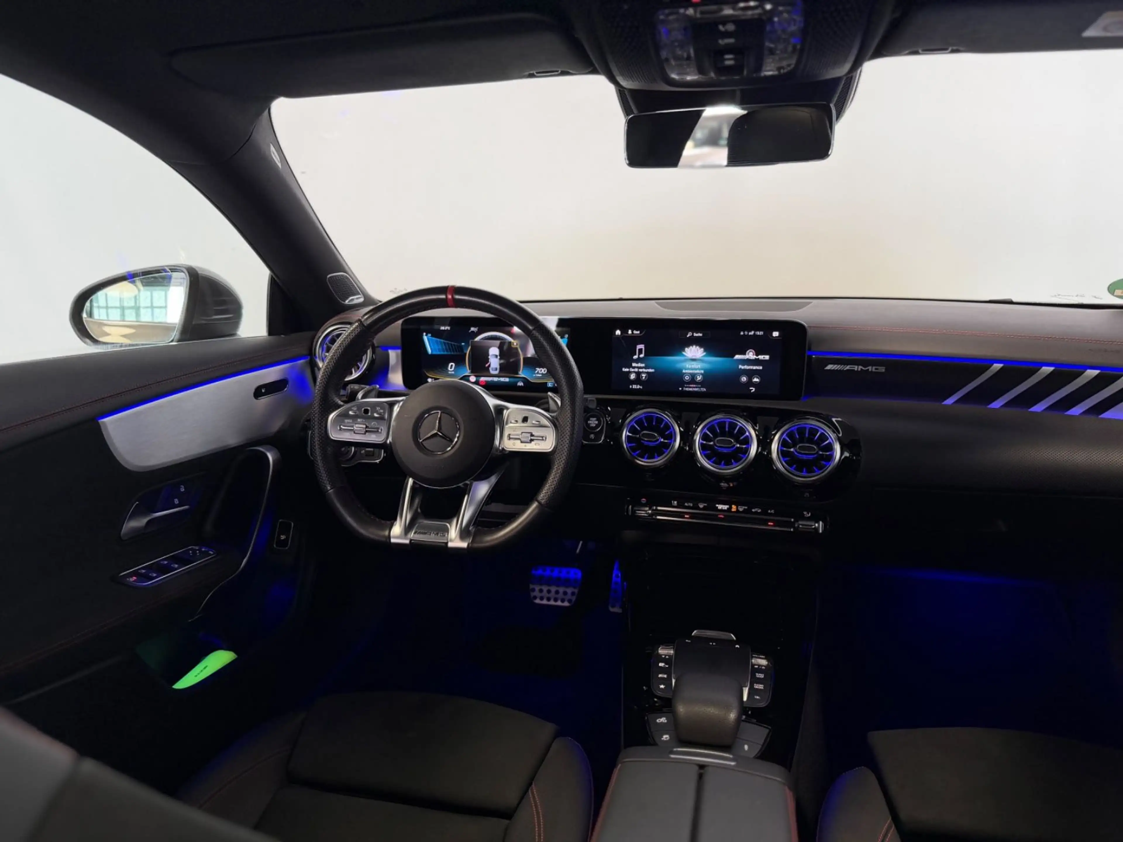 Mercedes-Benz CLA 35 AMG CLA 35AMG 4Matic*Pano*Burmester*AssistPaket*RFK* — photo 8
