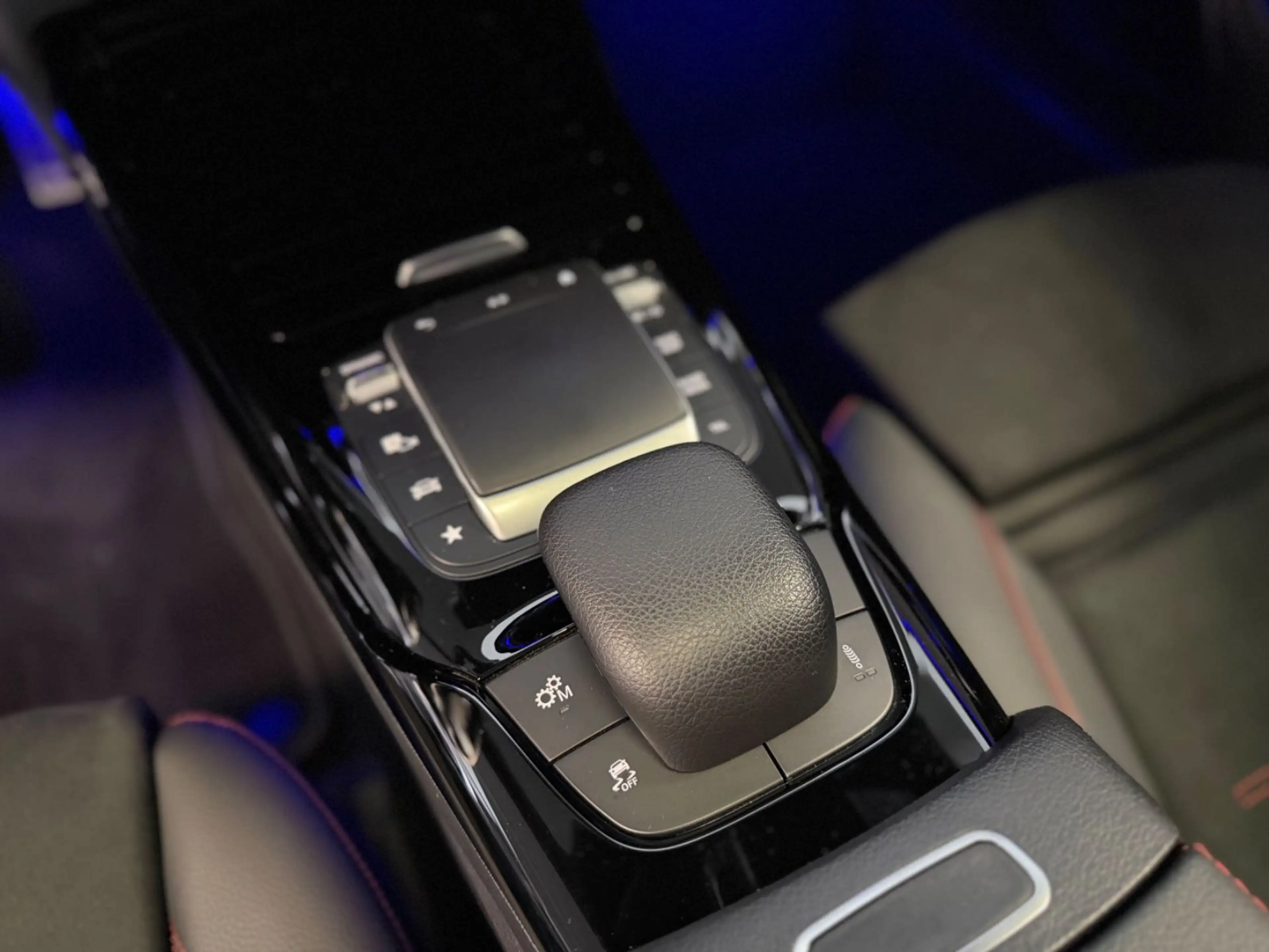 Mercedes-Benz CLA 35 AMG CLA 35AMG 4Matic*Pano*Burmester*AssistPaket*RFK* — photo 13