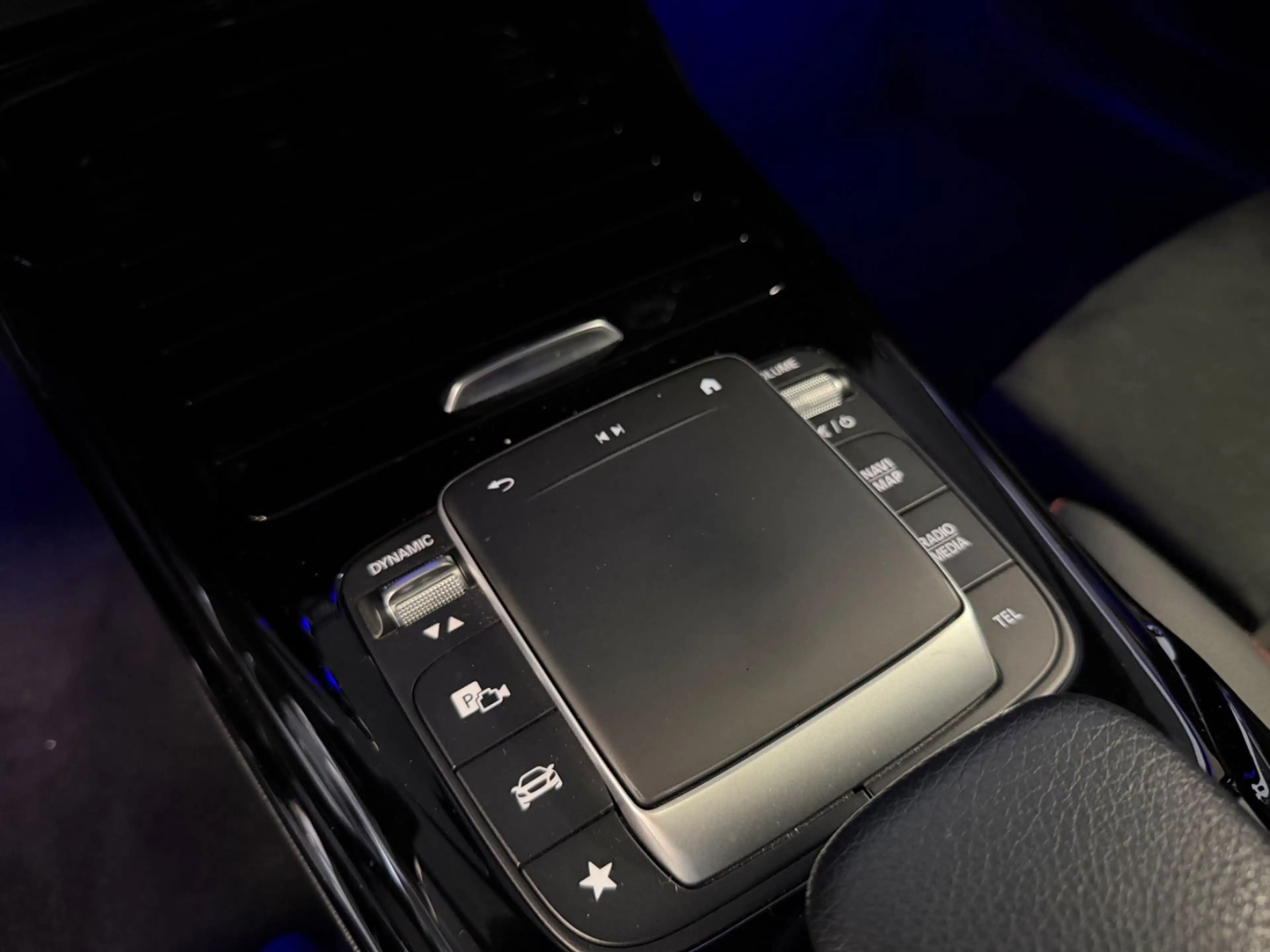 Mercedes-Benz CLA 35 AMG CLA 35AMG 4Matic*Pano*Burmester*AssistPaket*RFK* — photo 14