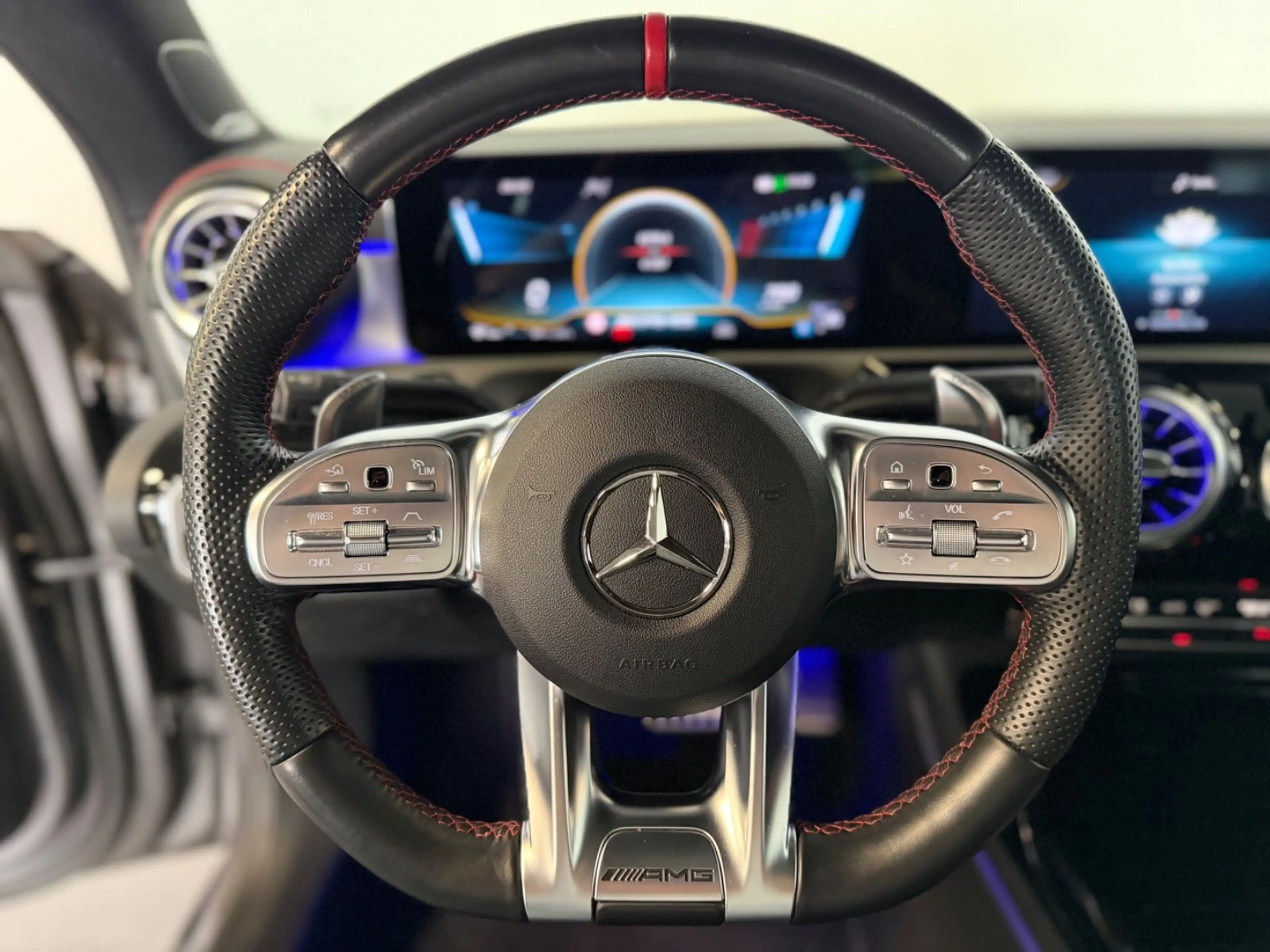 Mercedes-Benz CLA 35 AMG CLA 35AMG 4Matic*Pano*Burmester*AssistPaket*RFK* — photo 11