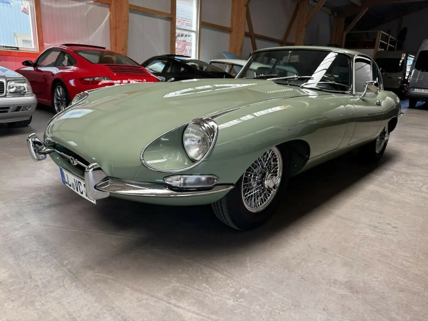 Jaguar E-Type 4.2 Litre Series 1.5 FHC makellos Grün - 2