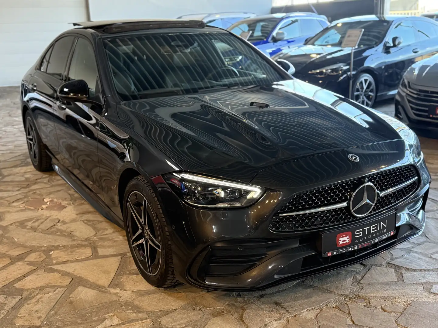 Mercedes-Benz C 300 e AMG Pano HUD 360° Night Garantie Digital Gris - 2