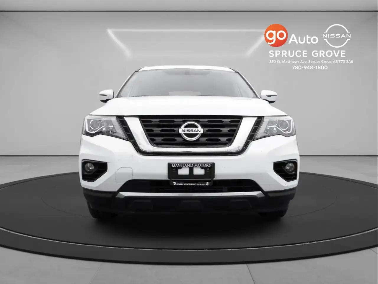 Nissan Pathfinder снимка Nissan Pathfinder