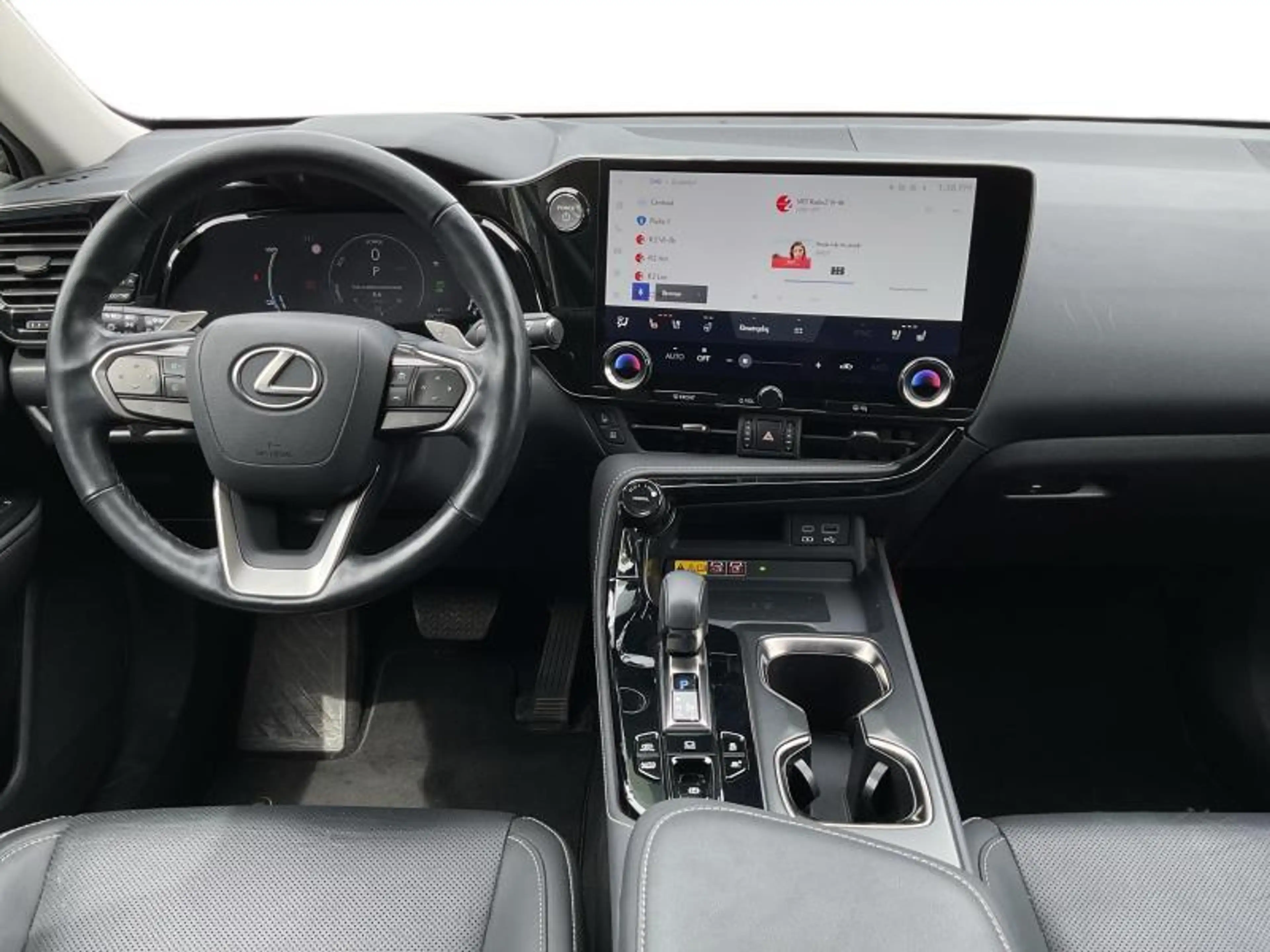 Lexus NX 450h+ Privilege Line PHEV — photo 7