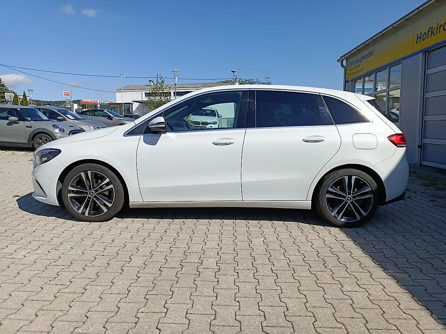 Mercedes-Benz B 200 d 4MATIC Aut. *LED*360°Kamera*SHZ*APP*NAVI Weiß - 2