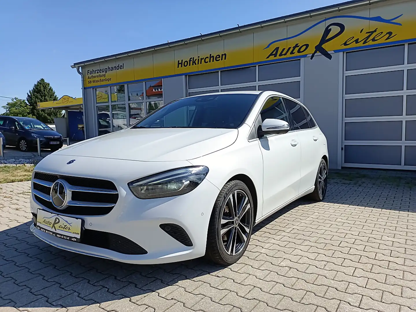 Mercedes-Benz B 200 d 4MATIC Aut. *LED*360°Kamera*SHZ*APP*NAVI Weiß - 1