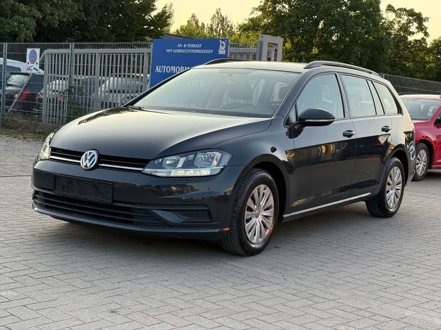 Volkswagen Golf VII Variant BMT/Start-Stopp NAVI+AHK TÜV Grau - 1