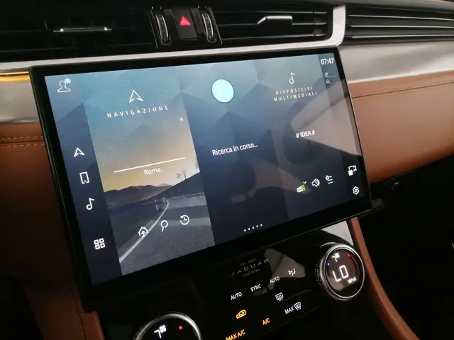 Jaguar F-Pace view 20