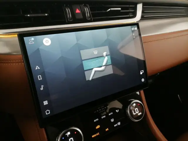 Jaguar F-Pace view 17