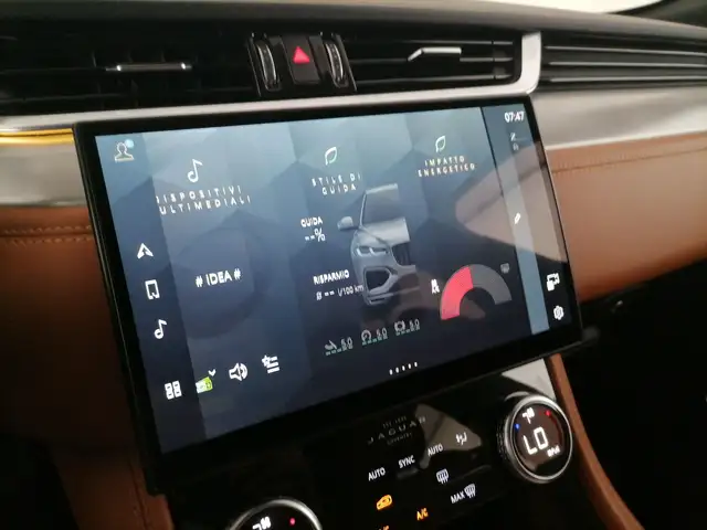 Jaguar F-Pace view 21