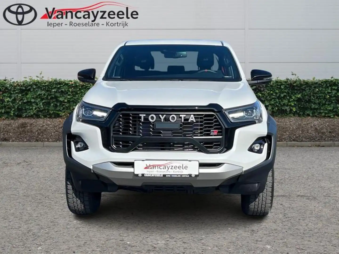 Toyota Hilux GR Sport 54504 + BTW Weiß - 2