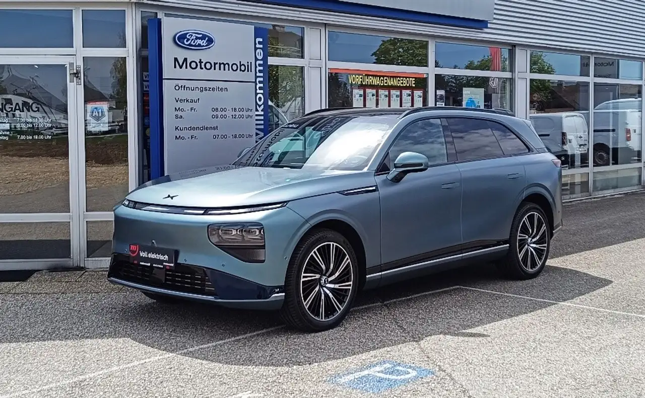 XPENG G9