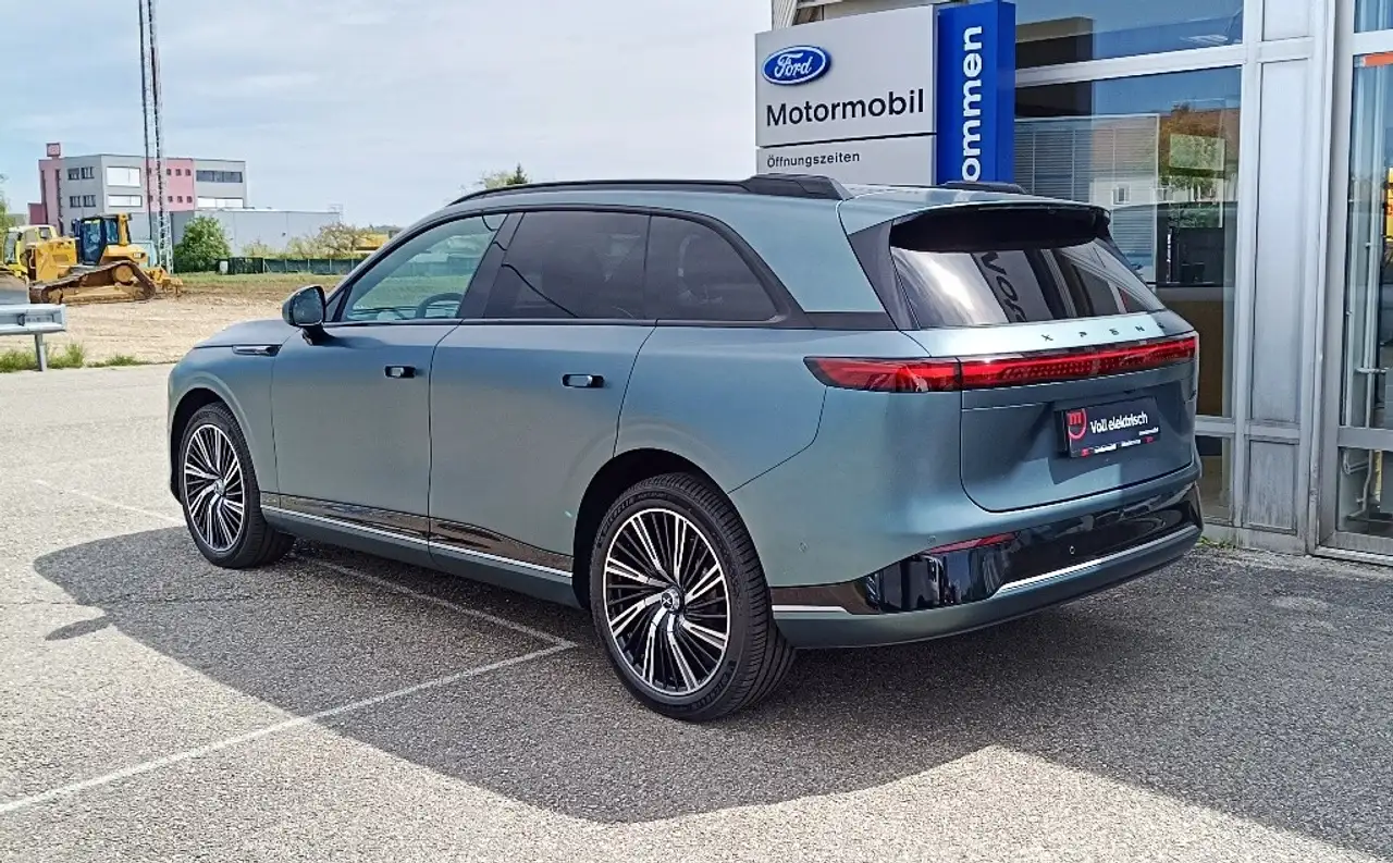 XPENG G9